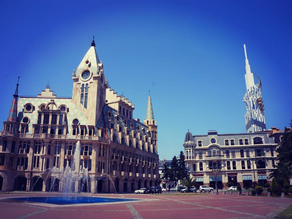 Sister'S Warm Guest House Batumi Luaran gambar