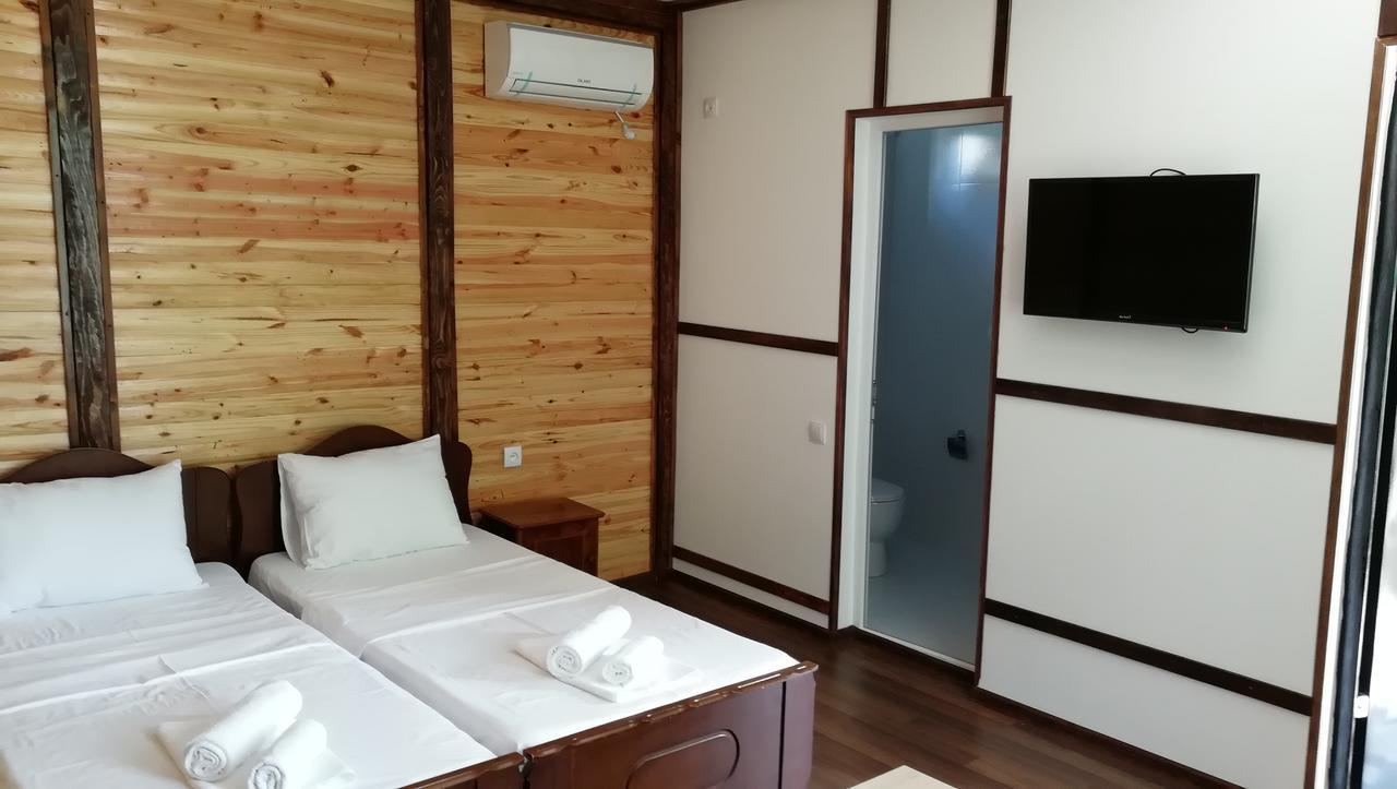 Sister'S Warm Guest House Batumi Luaran gambar