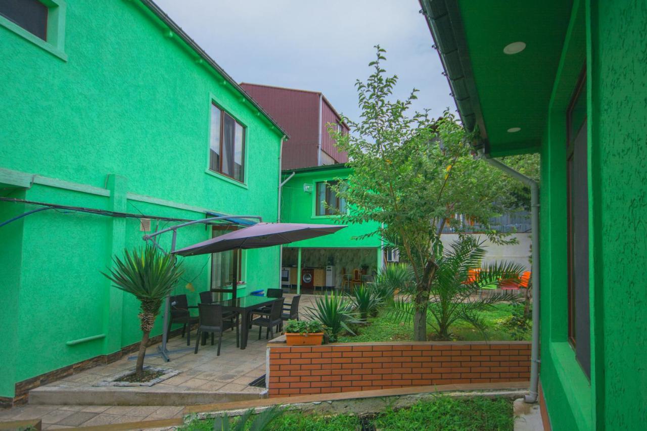 Sister'S Warm Guest House Batumi Luaran gambar