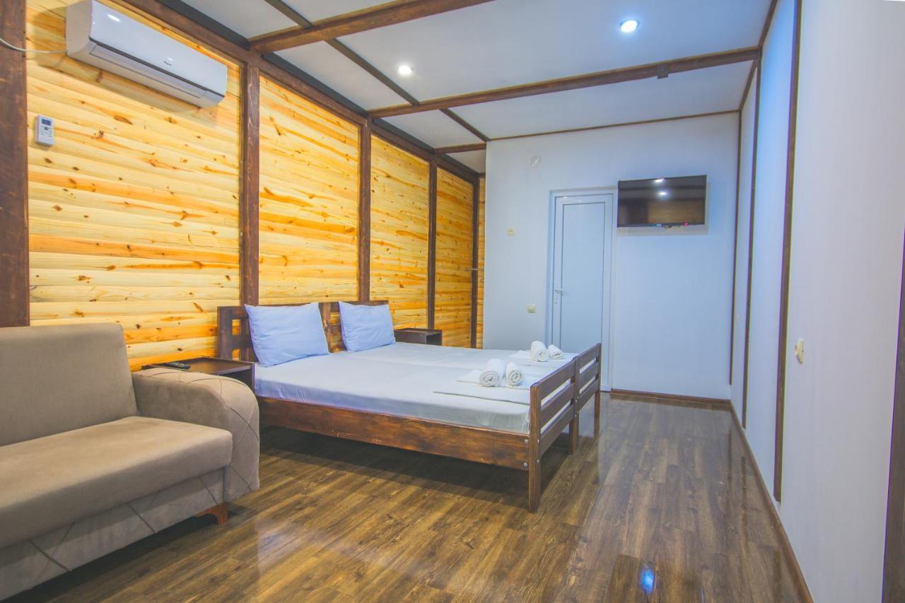 Sister'S Warm Guest House Batumi Luaran gambar
