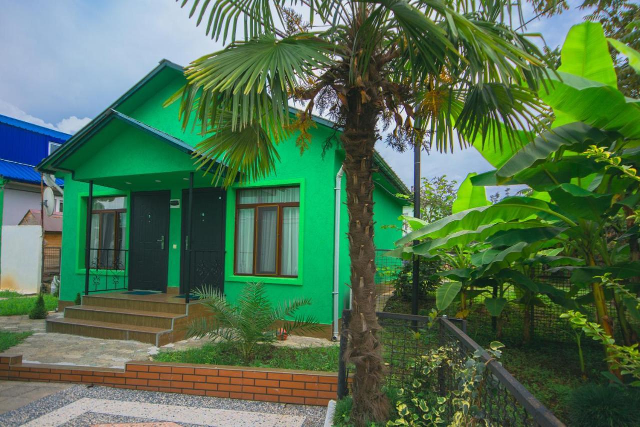 Sister'S Warm Guest House Batumi Luaran gambar