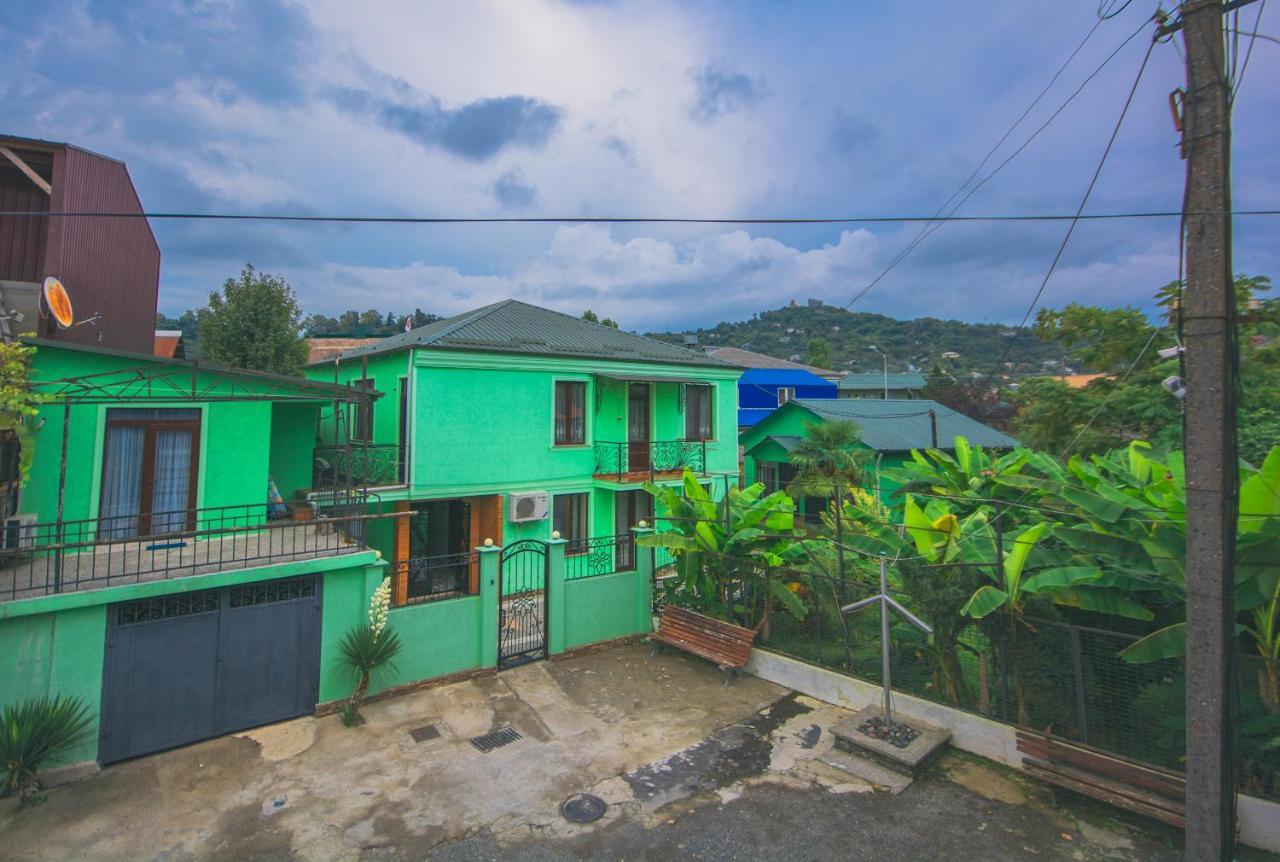 Sister'S Warm Guest House Batumi Luaran gambar